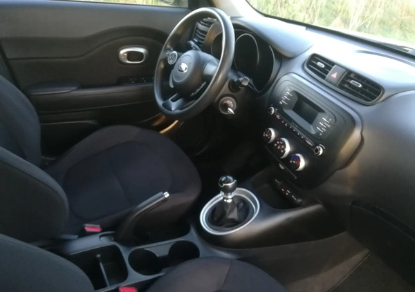 Kia Soul cena 47000 przebieg: 132440, rok produkcji 2015 z Góra małe 56